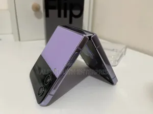 New Samsung Galaxy Z Flip4 256 GB Pink