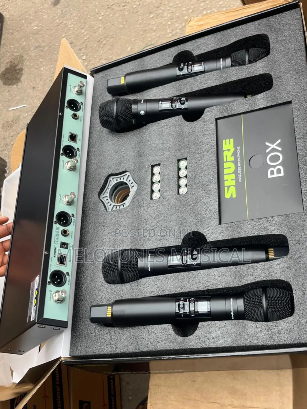 Shure Slxd420 4-in-1 Digital Wireless Microphone