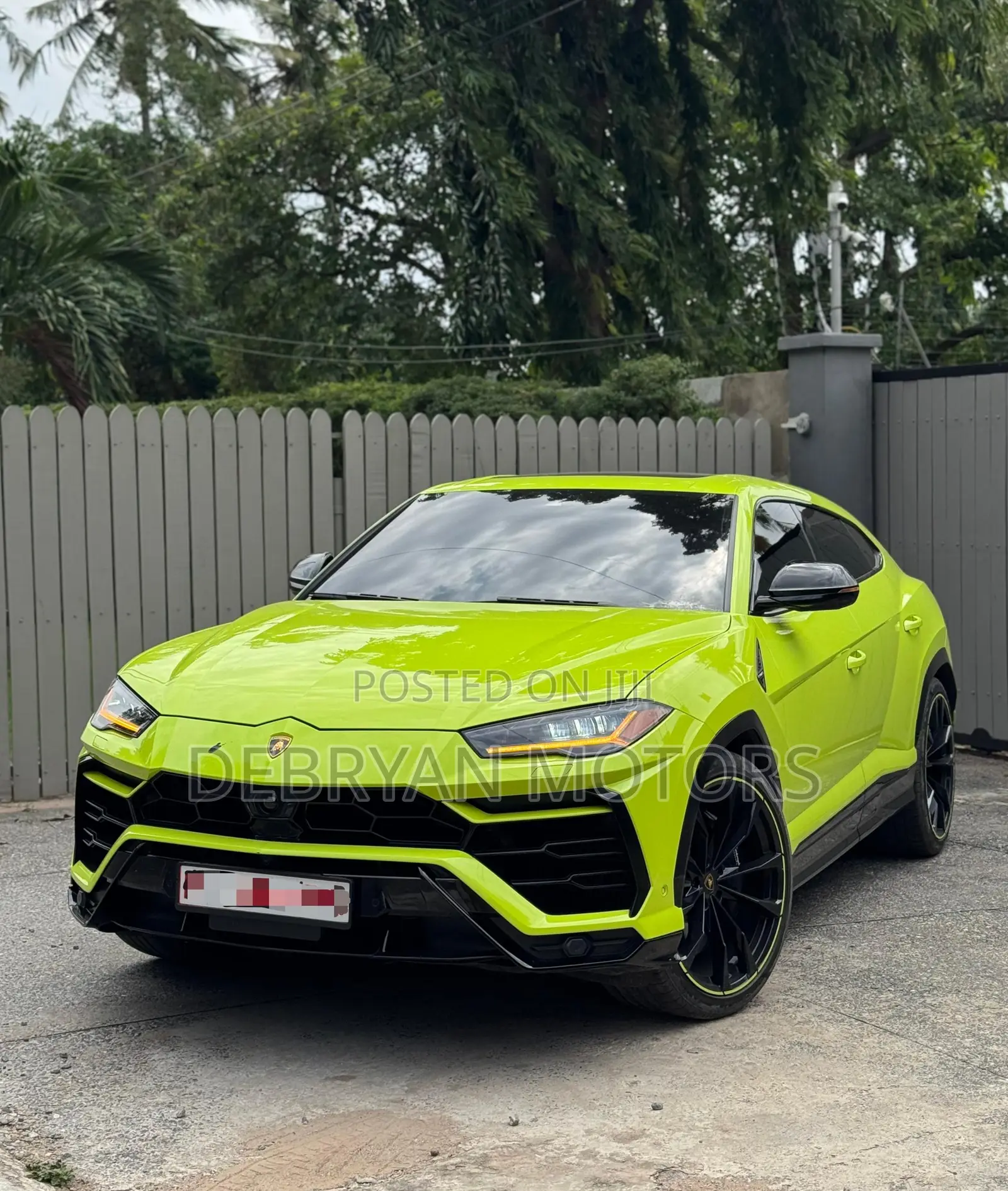 Lamborghini Urus 2022 Green