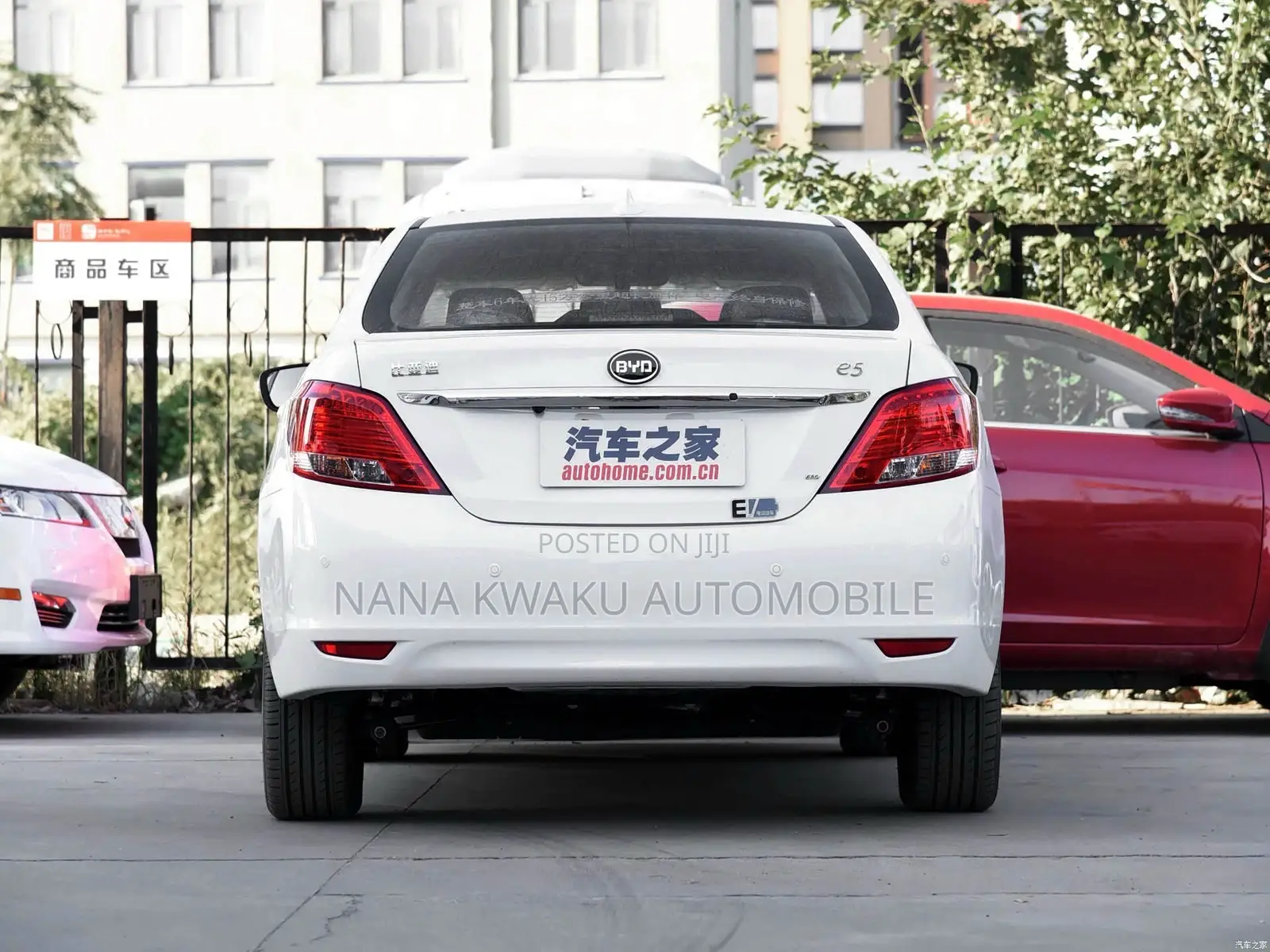 BYD E2 47 kWh 94 hp FWD 2019 White
