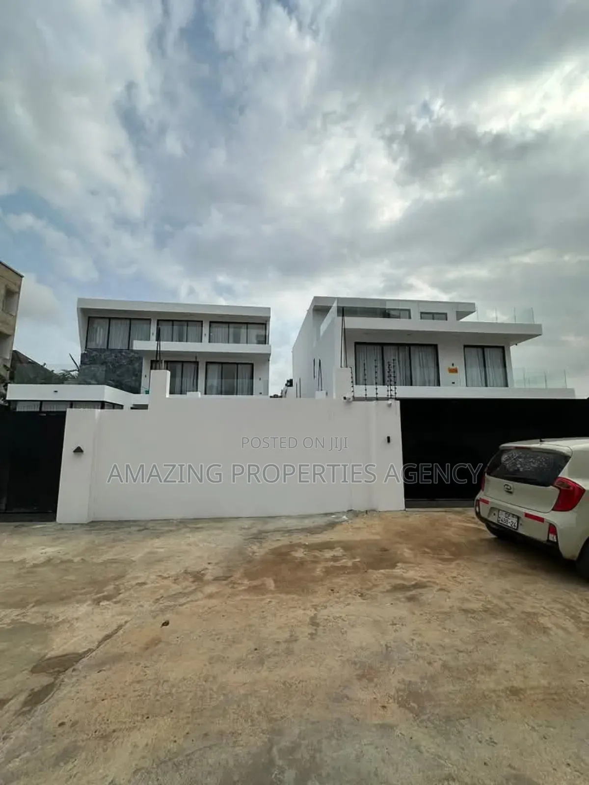 4bdrm House in East Legon for sale