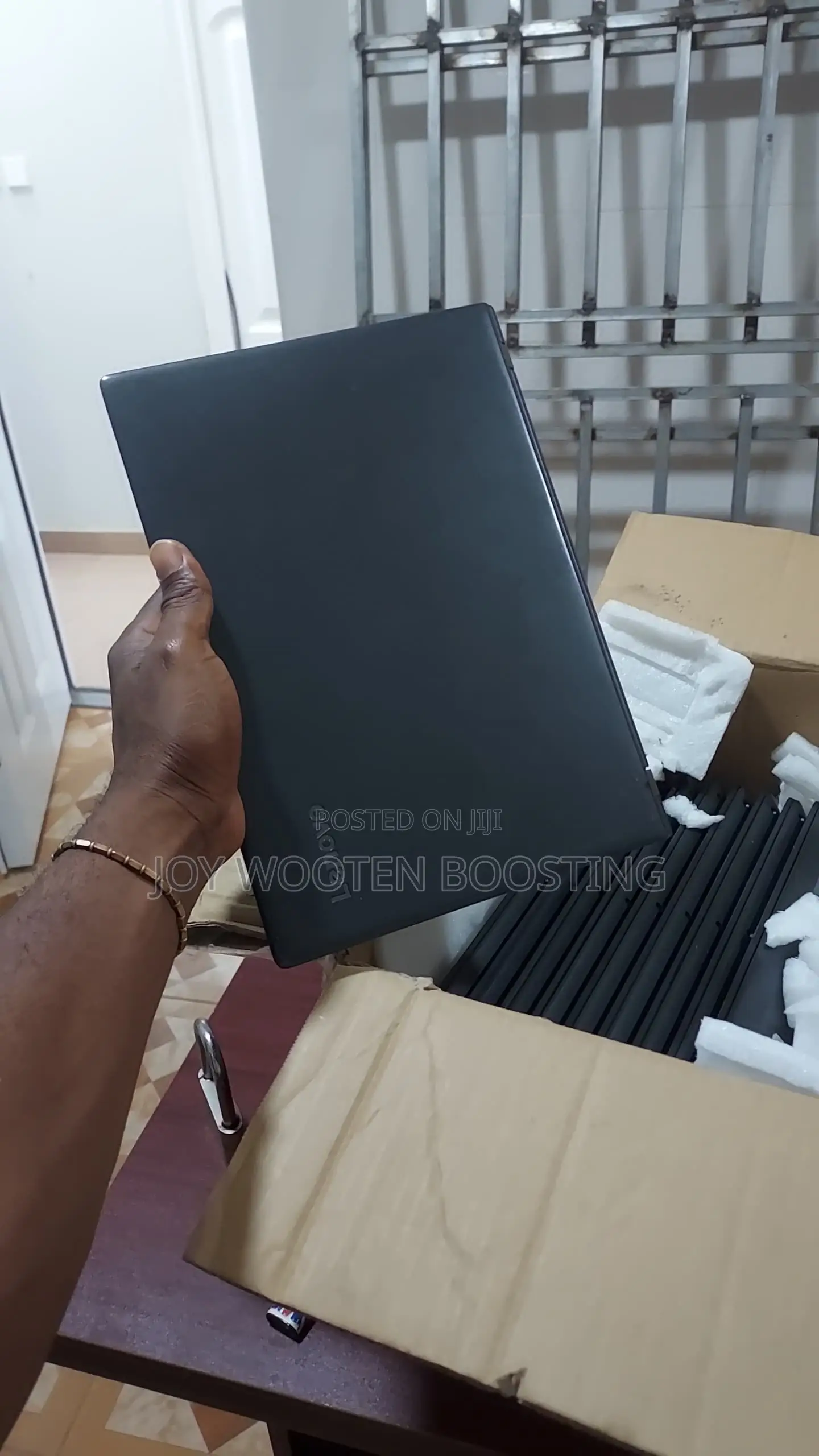 New Laptop Lenovo 8GB Intel Core I5 SSD 256GB