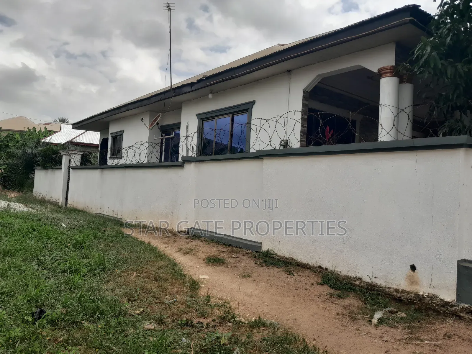 4bdrm House in Buoho Sasa, Kumasi Metropolitan for sale