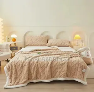 Quality Plush Comfort Sherpa Blanket And Matching Pillowcase
