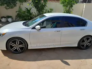 Honda Accord Sport SE 4dr Sedan FWD (2.4L 4cyl 2A) 2017 White