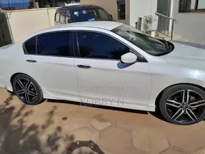 Honda Accord Sport SE 4dr Sedan FWD (2.4L 4cyl 2A) 2017 White