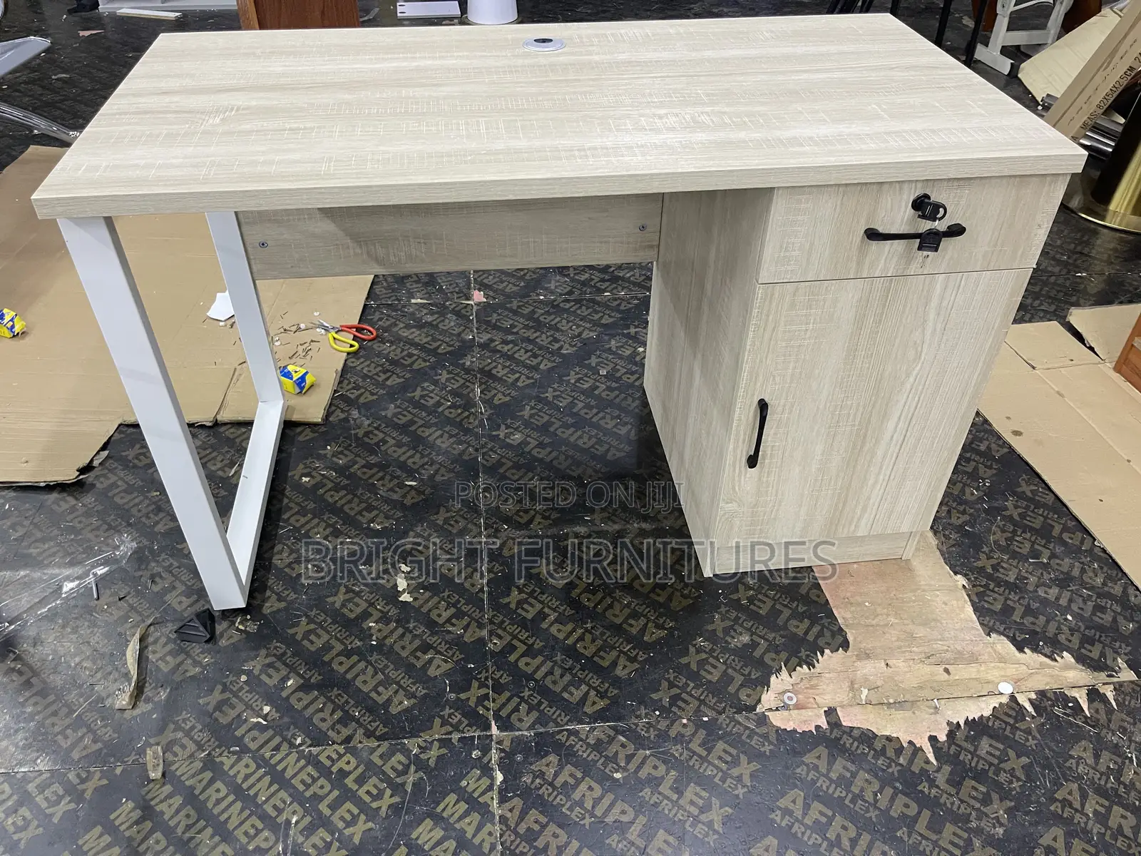 Quality Portable Office Desk(Office Table)