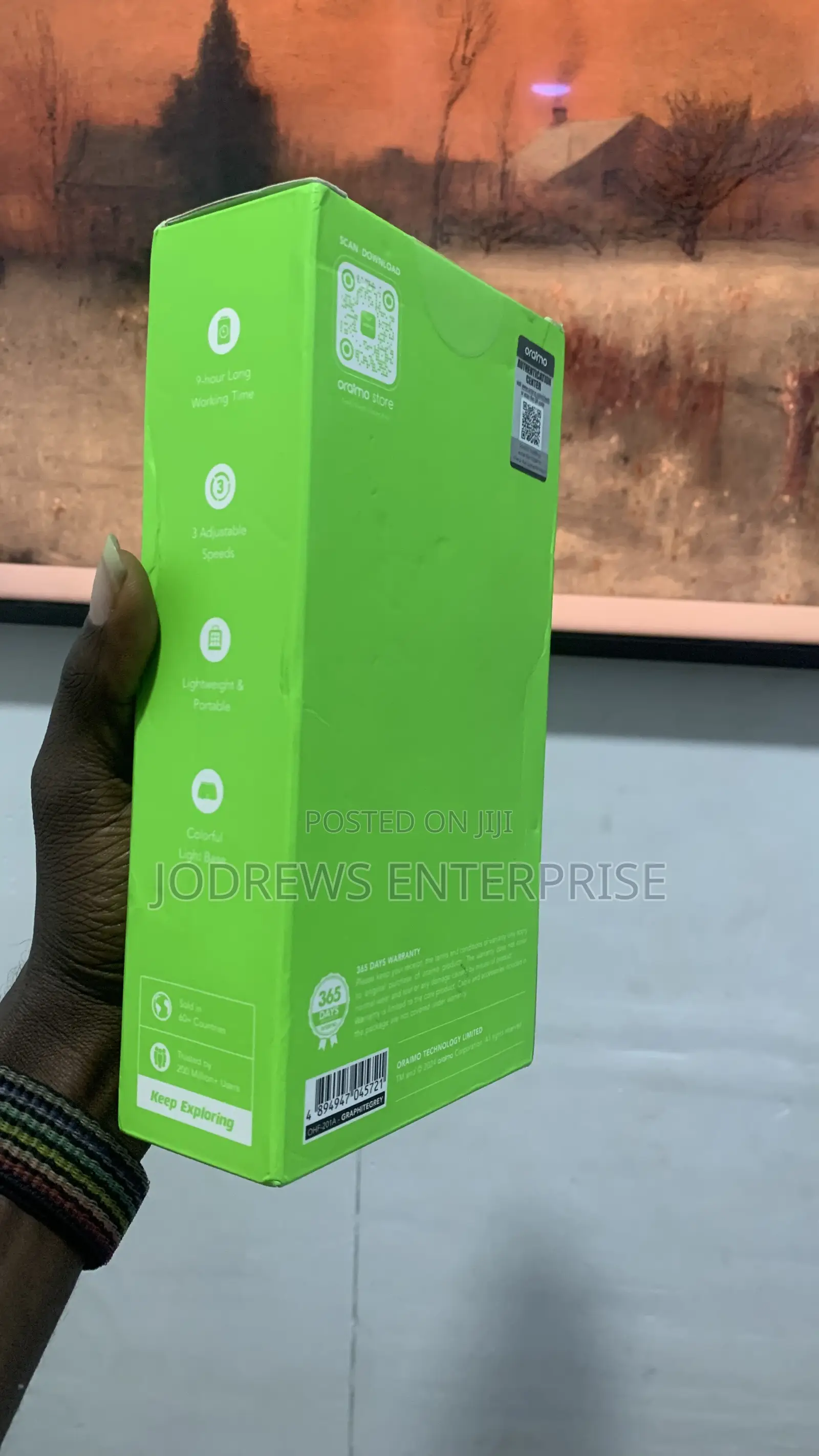 Oraimo Smart Handheld Fan 2 With Light Base