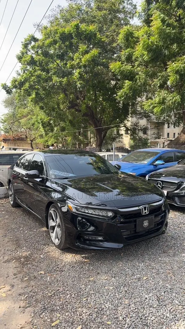 Honda Accord Touring 2.0T 2018 Black