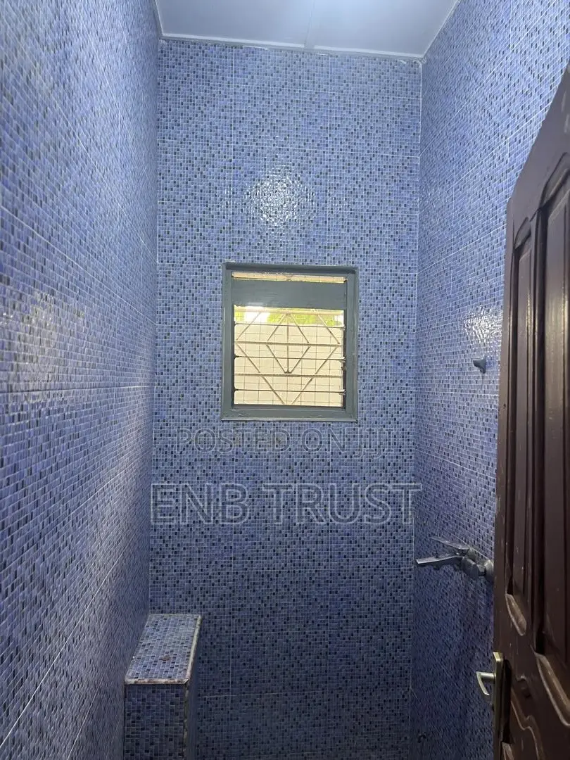 3bdrm House in Pokuase Amanfrom Sda for sale