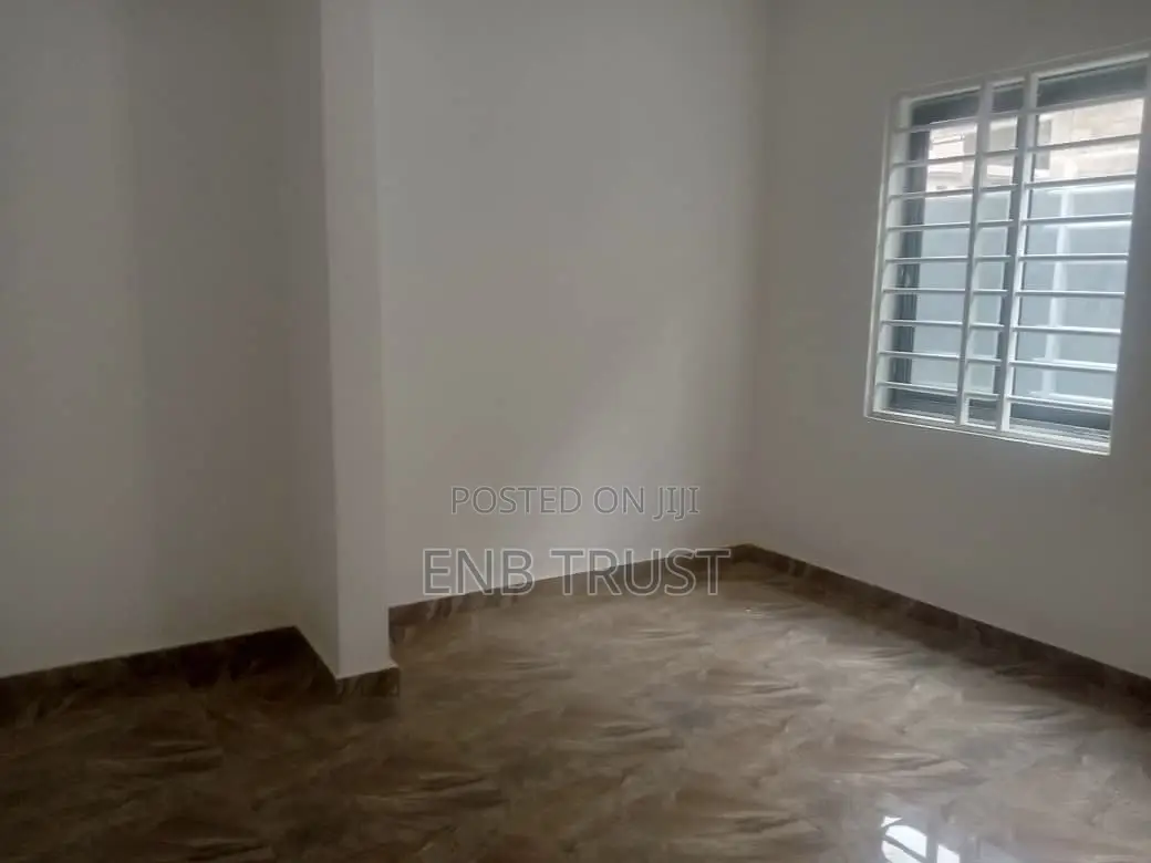 3bdrm House in Ablekuma Odumase, Ga South Municipal for sale