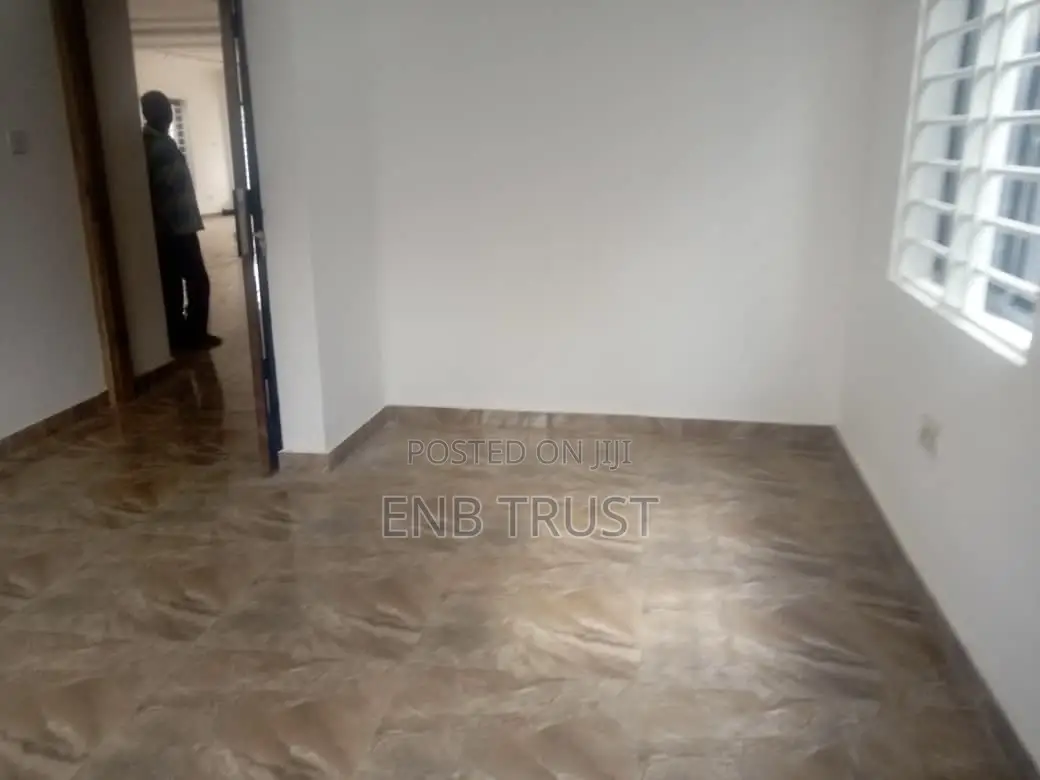 3bdrm House in Ablekuma Odumase, Ga South Municipal for sale