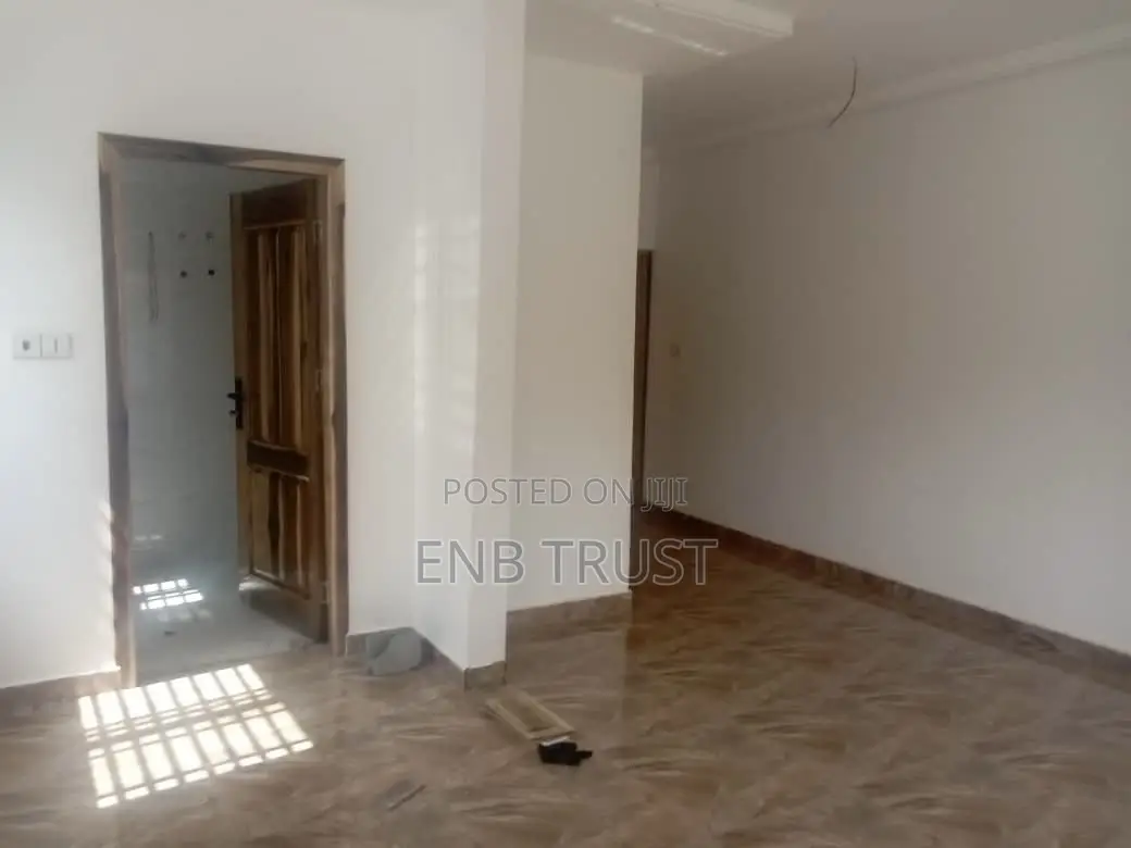3bdrm House in Ablekuma Odumase, Ga South Municipal for sale