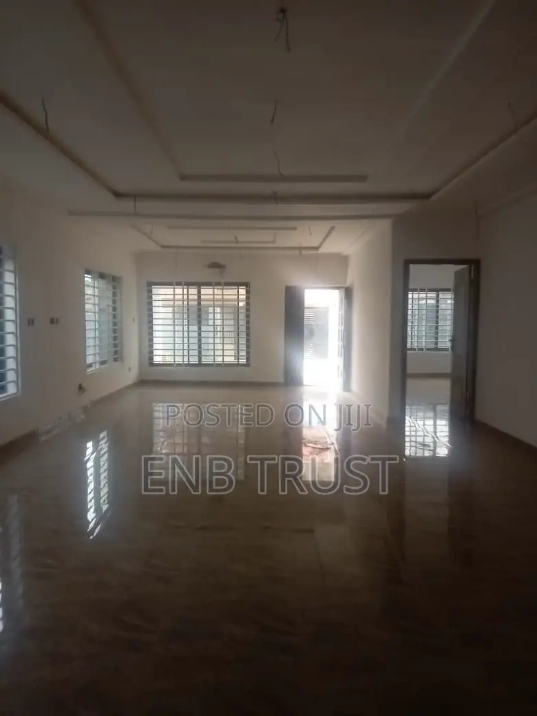 3bdrm House in Ablekuma Odumase, Ga South Municipal for sale