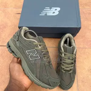 This Is Original New Balance Sneaker 1906r Mocha Black 40-45