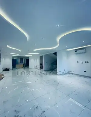 4bdrm House in School Junction, Ashaley Botwe for sale