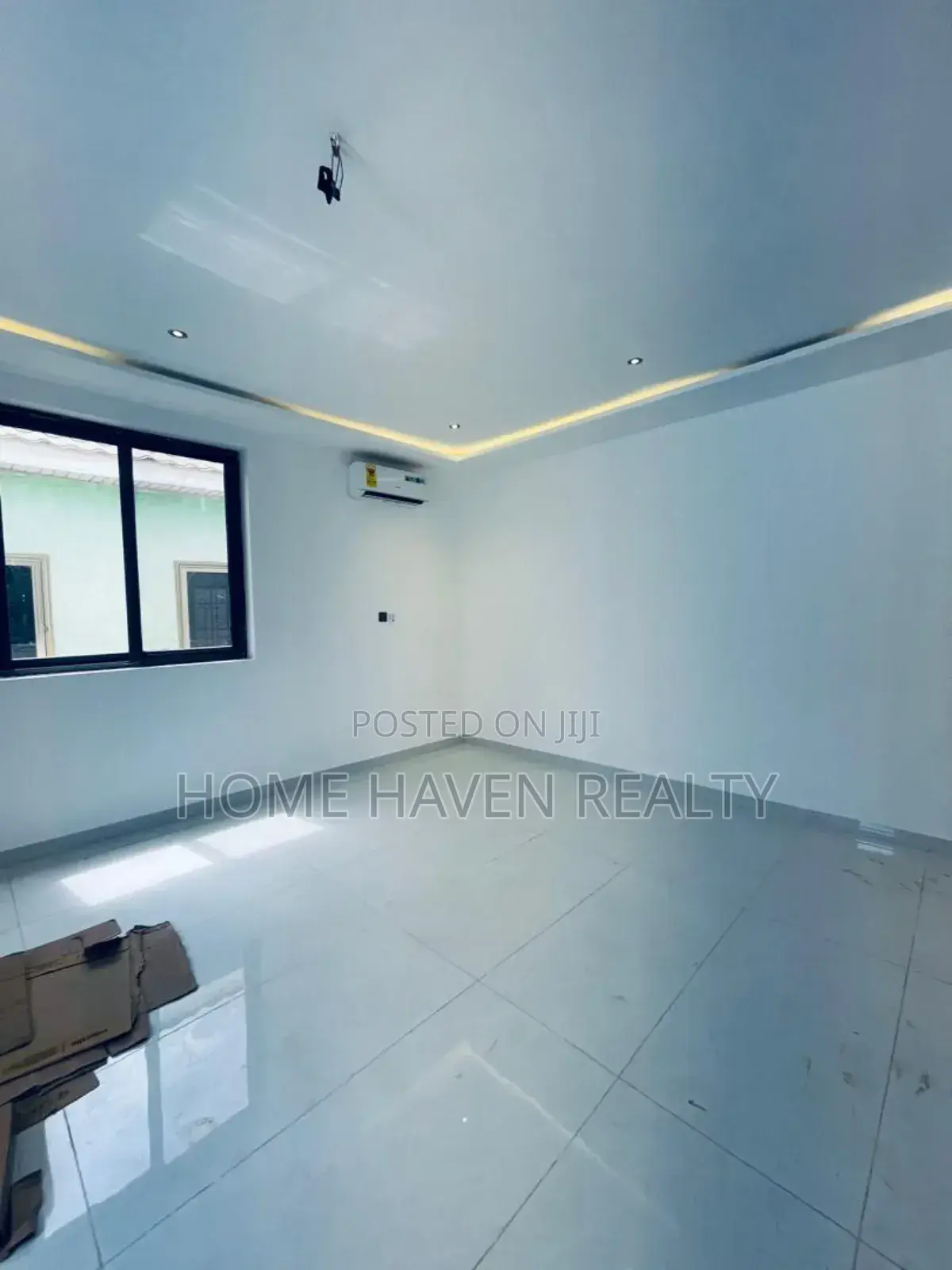 4bdrm House in School Junction, Ashaley Botwe for sale