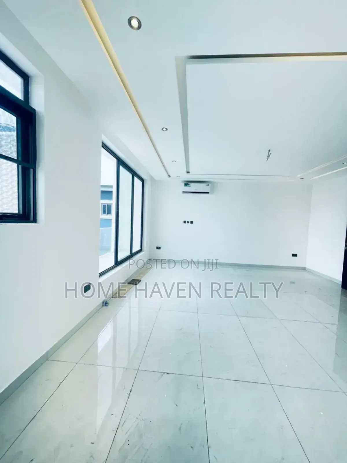 4bdrm House in School Junction, Ashaley Botwe for sale