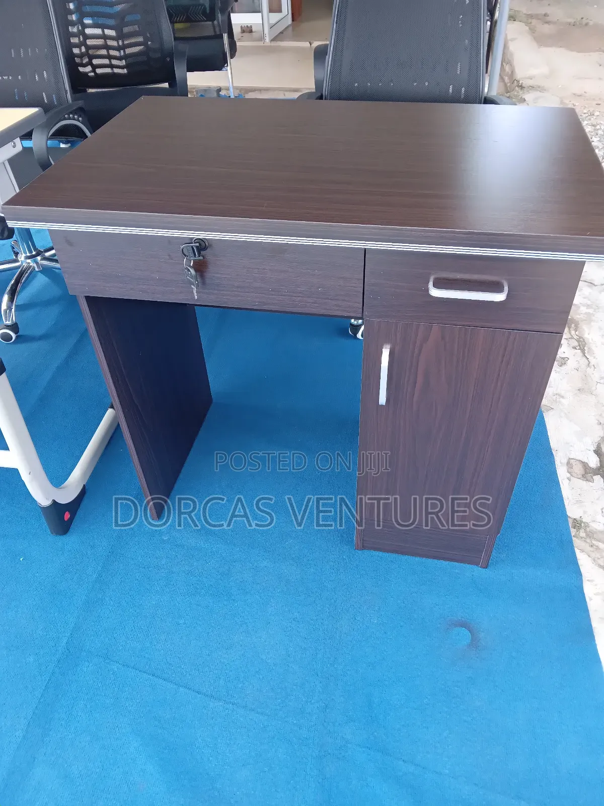 Floor Table