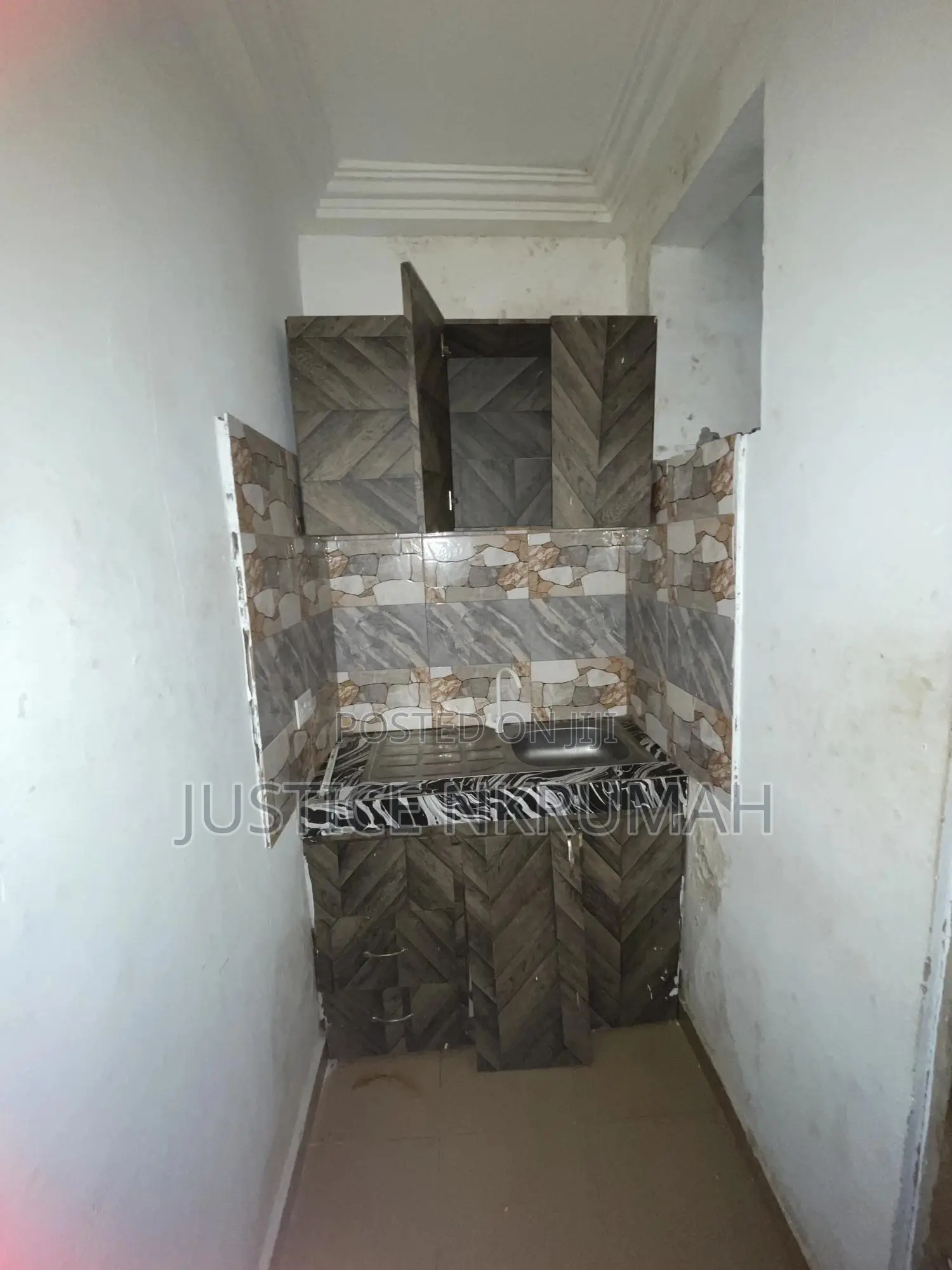 1bdrm Apartment in Mr Justice Estate, Old Barrier for rent