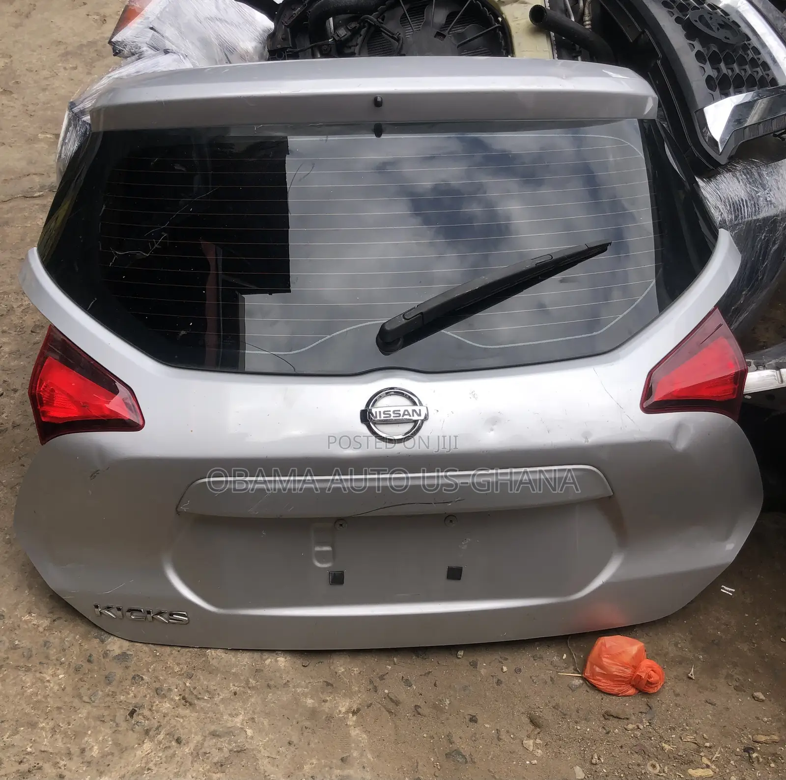 Nissan Kicks Tailgate Back Boot 2014,2015,2016,2017,2018-19