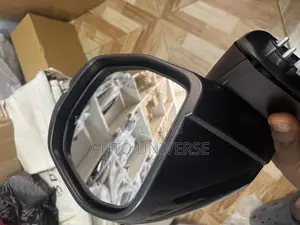 Honda Crv 2023 To 2025 Mirror With Sensor And Light