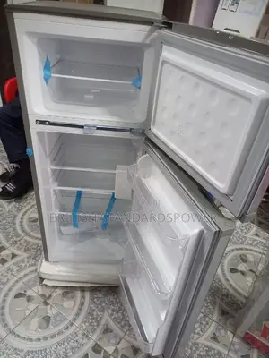 Amazing 117l Top Freezer Roch Fridge Silver