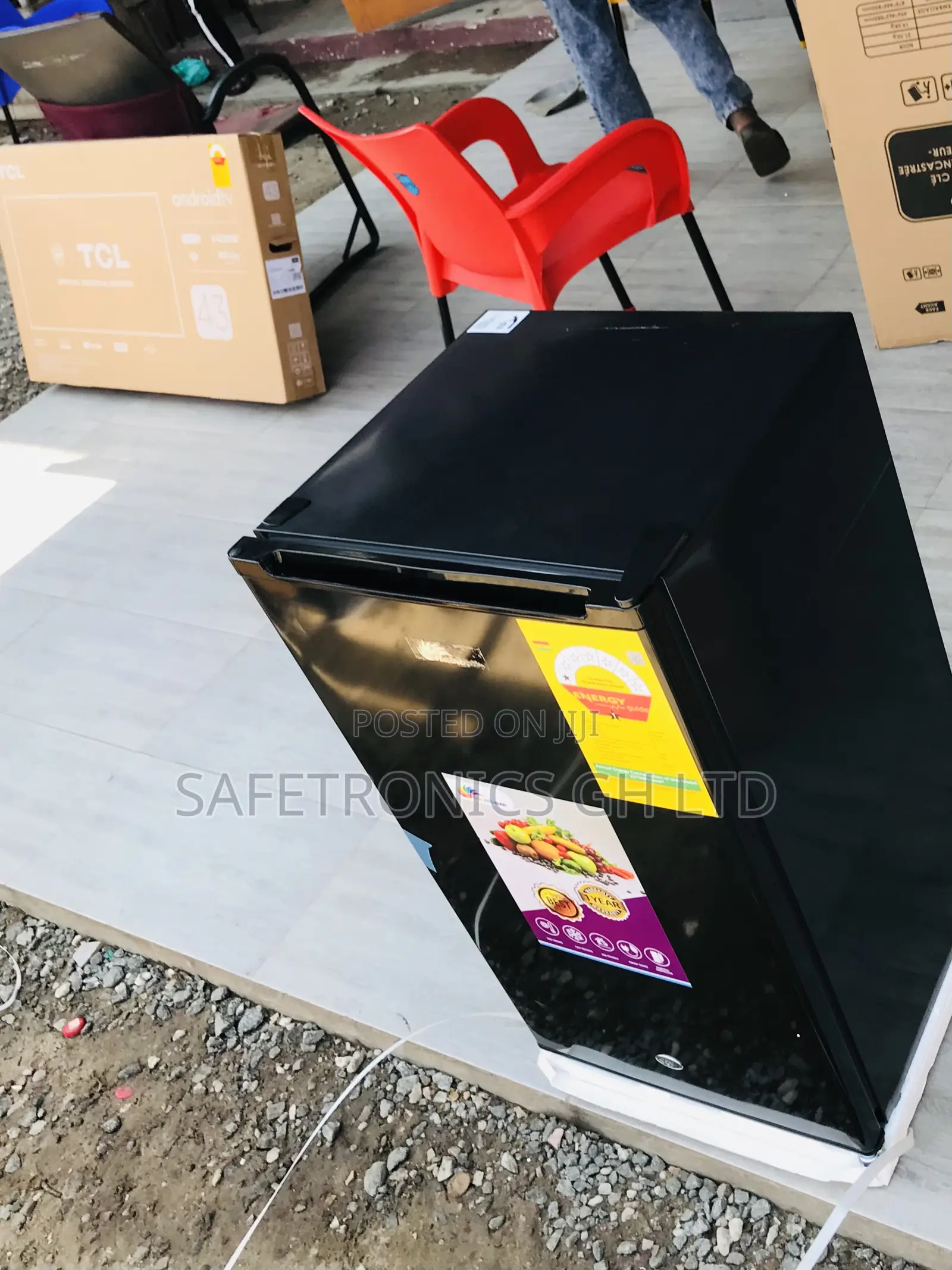 Try Affordable Singledoor 80 Liters Rainbow Topfreezer