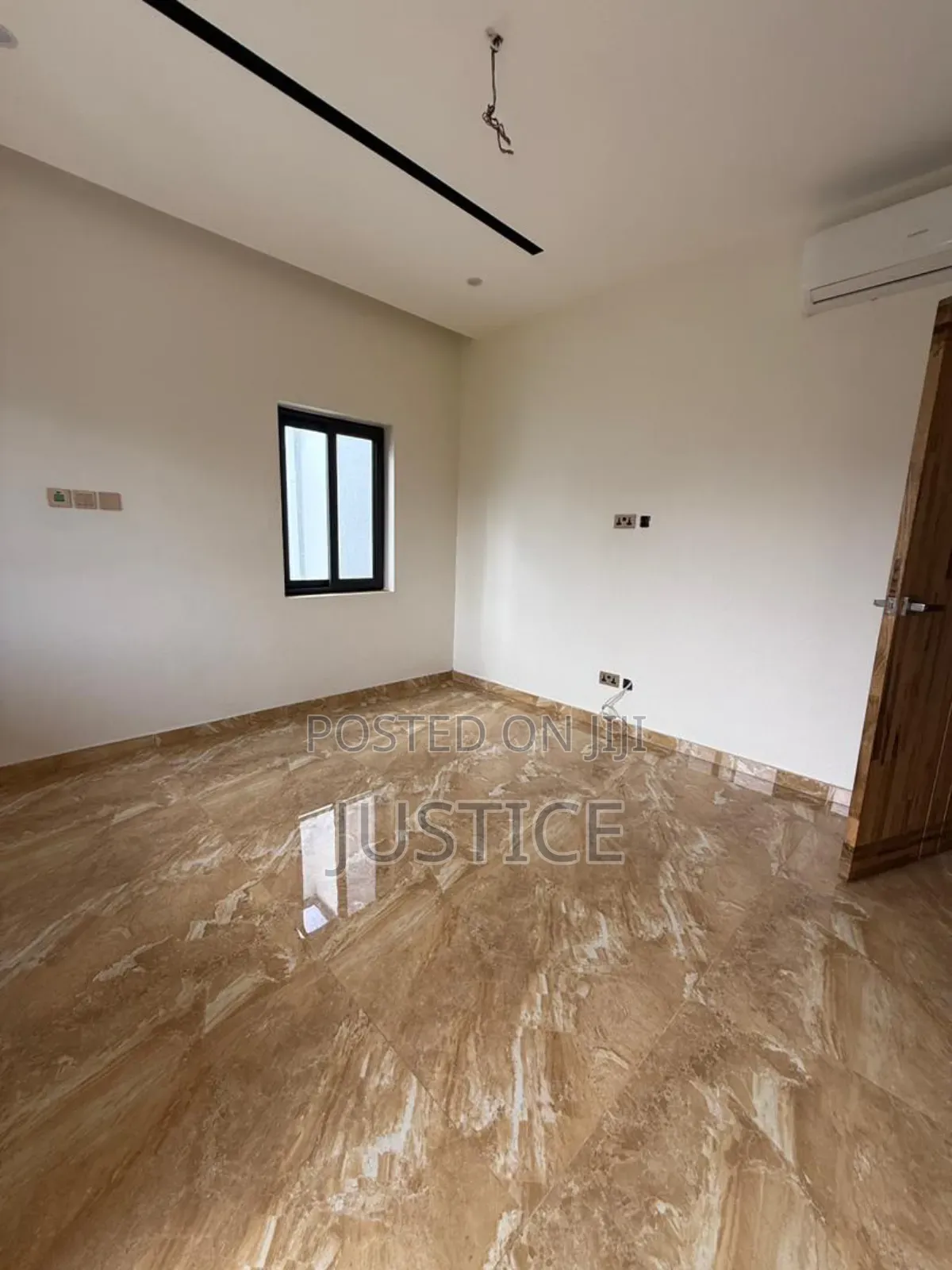 4bdrm House in East Airport for sale