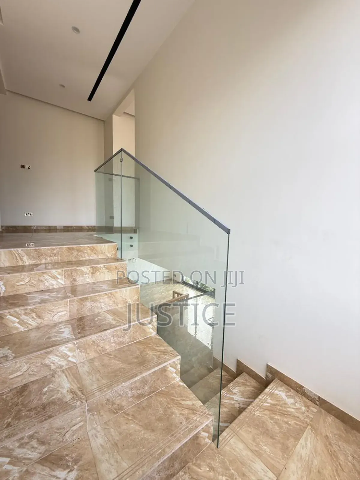 4bdrm House in East Airport for sale