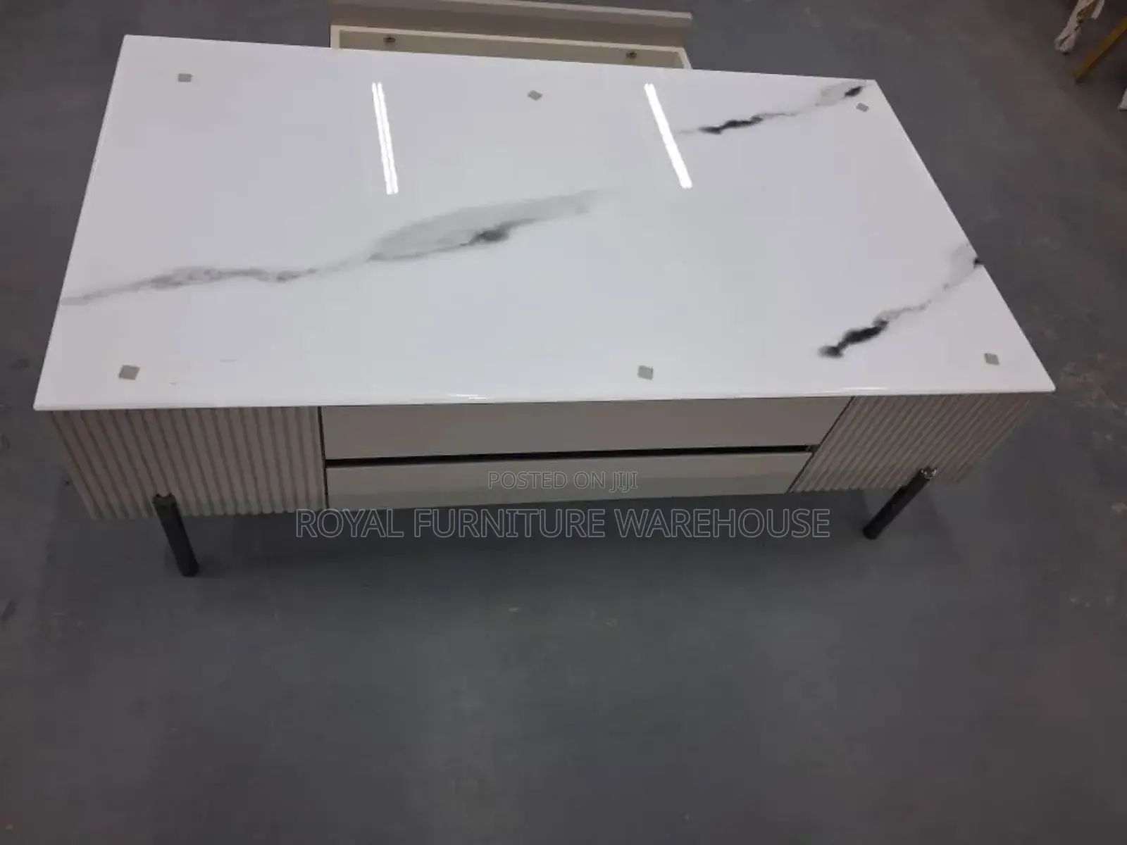 Living Room Luxurious Center Table