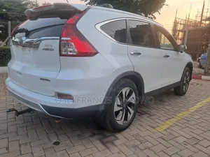 Honda CR-V Touring 4dr SUV (2.4L 4cyl CVT) 2015 White