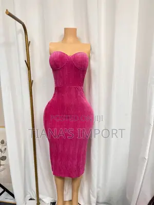 Shein Bale and Mannequin