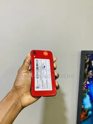 Apple XR 128 GB Red