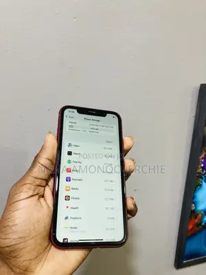 Apple XR 128 GB Red