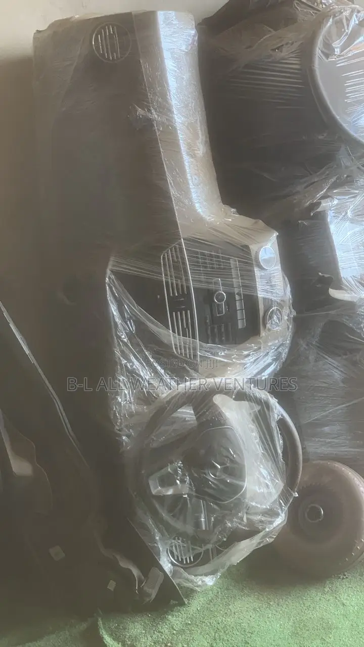 Mercedes Dashboard