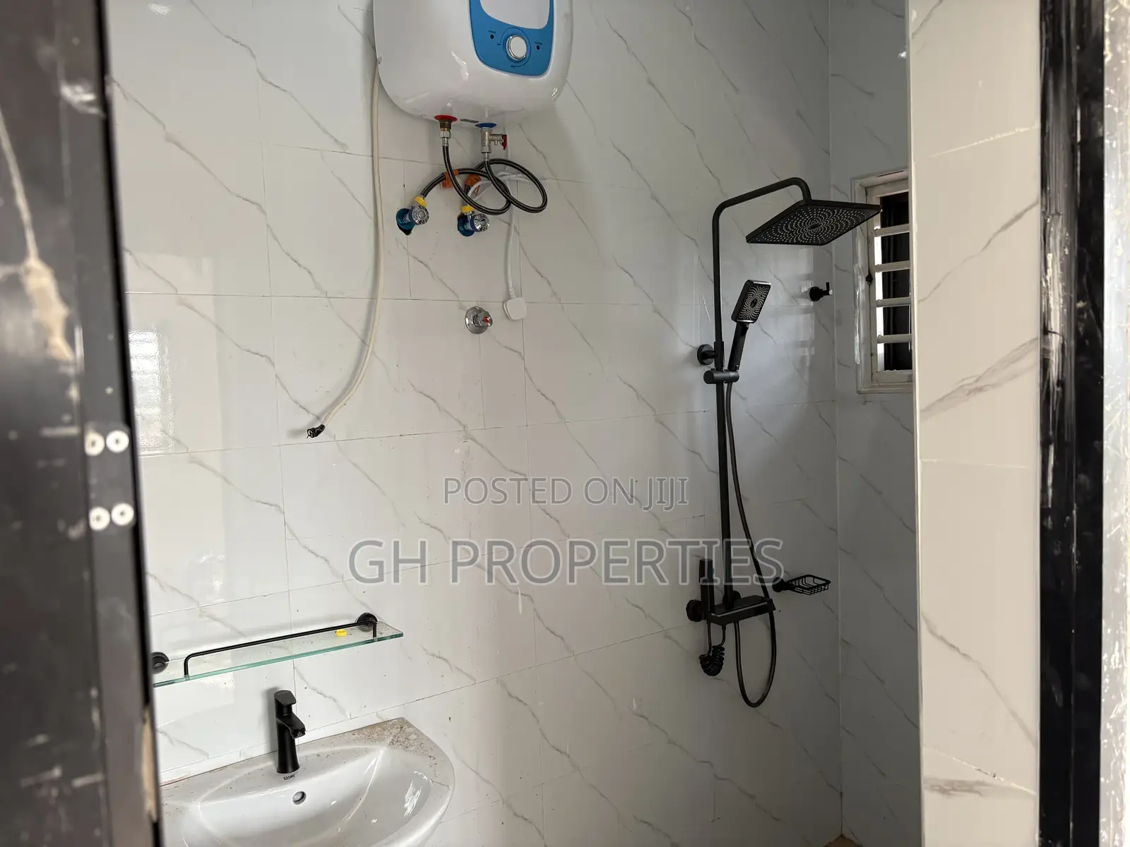 2bdrm Apartment in Perkyi No1, Kumasi Metropolitan for rent