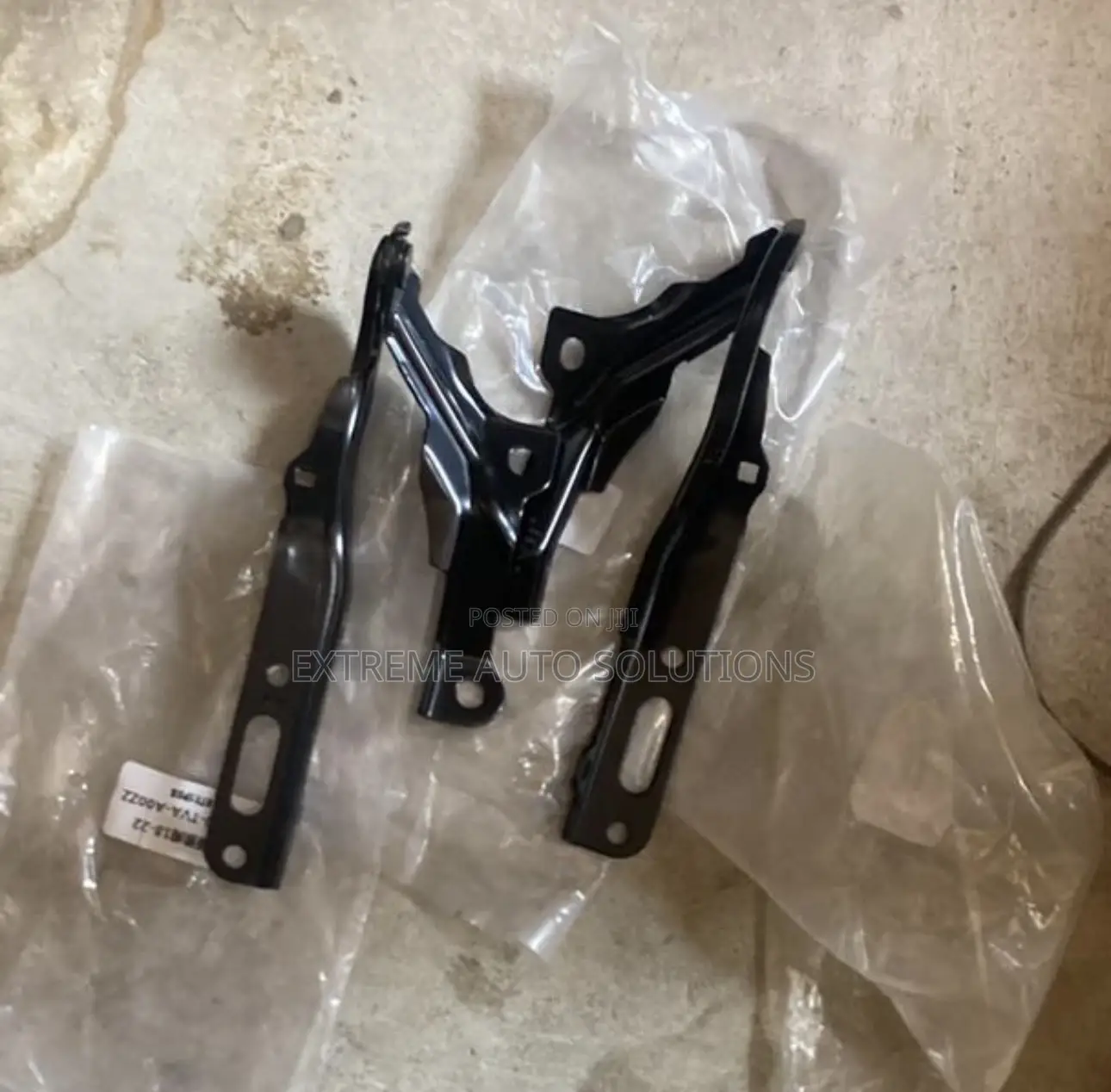 2018/22 Acord Bonnet Hinges