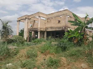 6 Bedrooms House for at Aputuogya ( Atonsu Road)