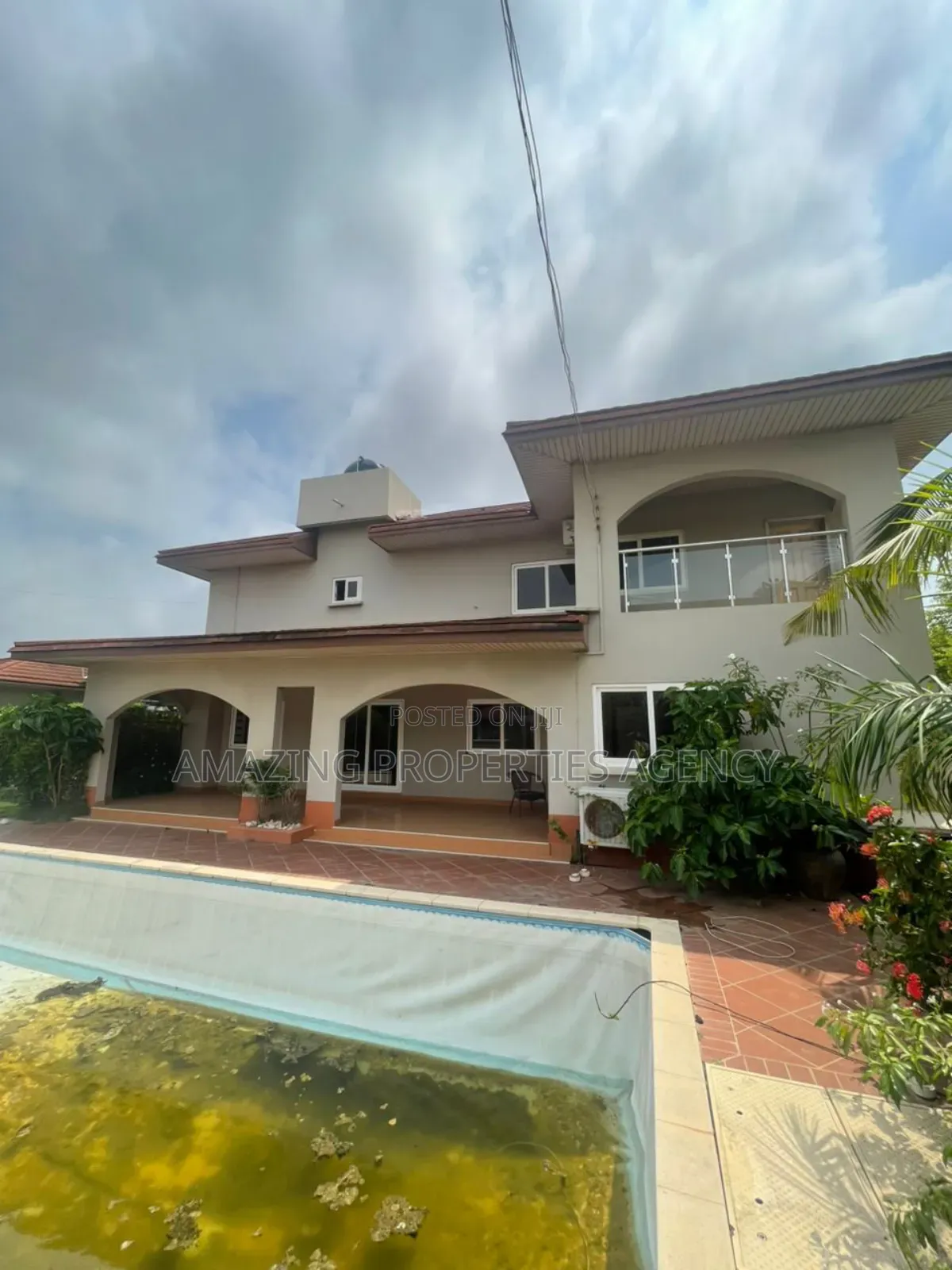 4bdrm House in Airport Residential Area for rent