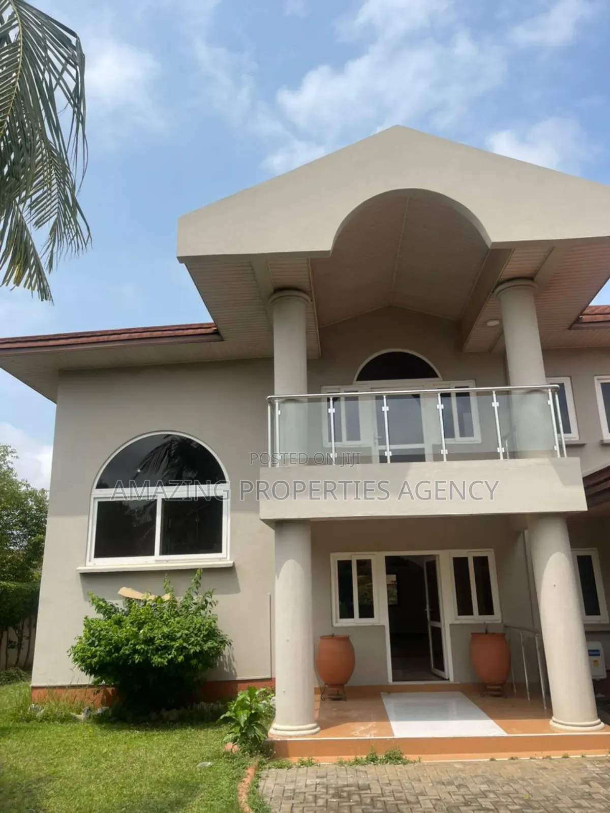 4bdrm House in Airport Residential Area for rent
