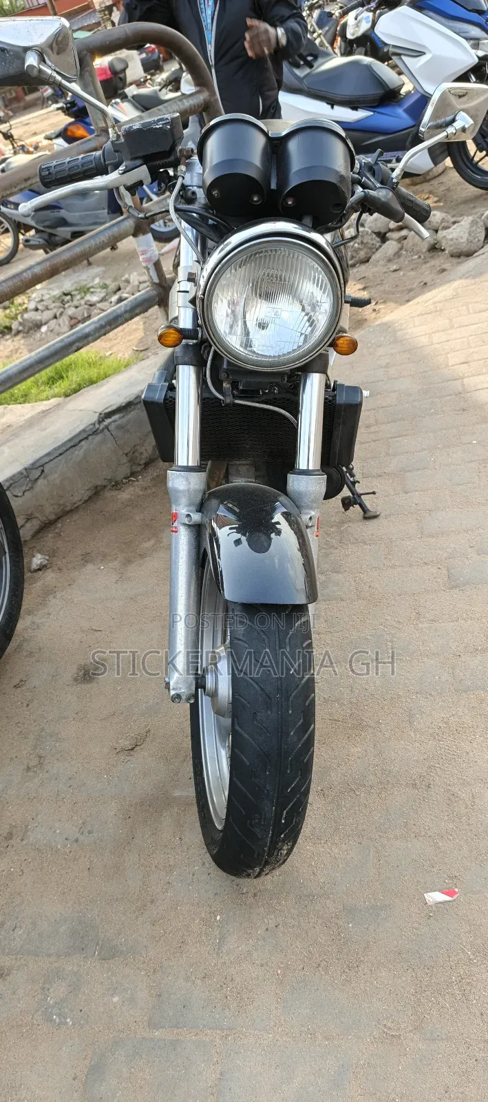 Honda Super Hawk 2010 Black
