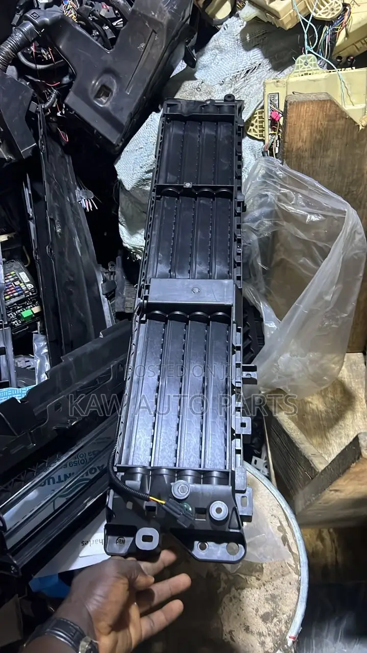 2017,2018,2019,2020 Complete Shutter Grille For Honda Crv