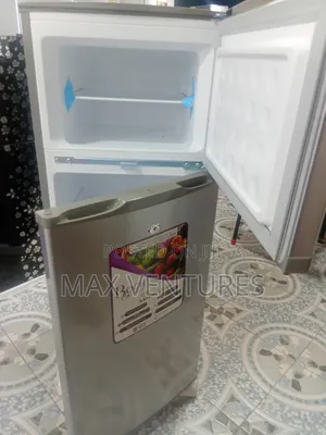 Nimble 117l Roch Fridge Freezer RFR-140t-B Roch Fridge