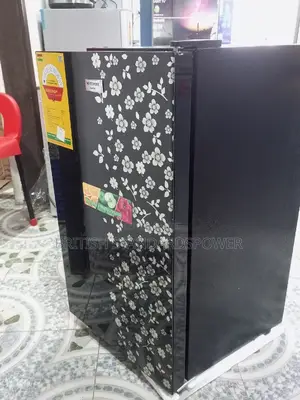 Appealing Westpool 120a Single Door Fridge 80 Liters Black