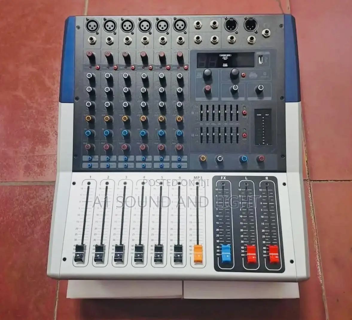 Yamaha Kv-60 [ 6 Channels ] Powered Mixer