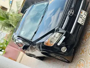 Photo - Toyota RAV4 2011 Black