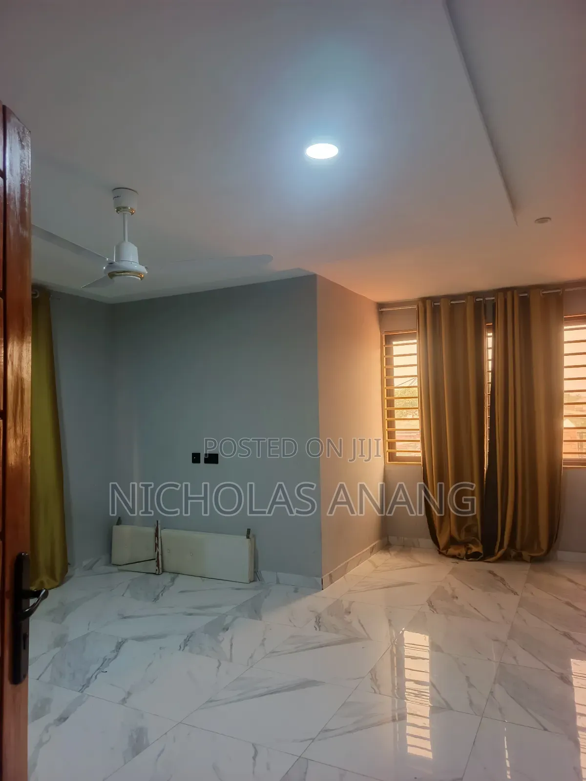 3bdrm Apartment in The Dorns Properties, New Town for rent