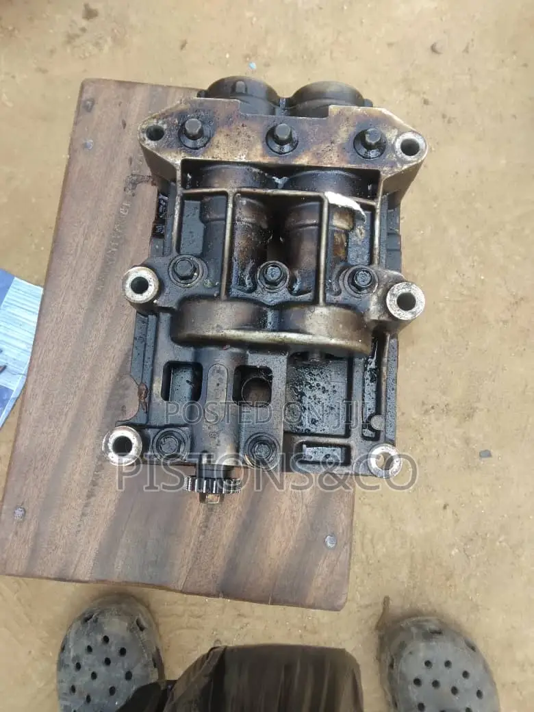 Nissan Rogue 2009 Oil Pump
