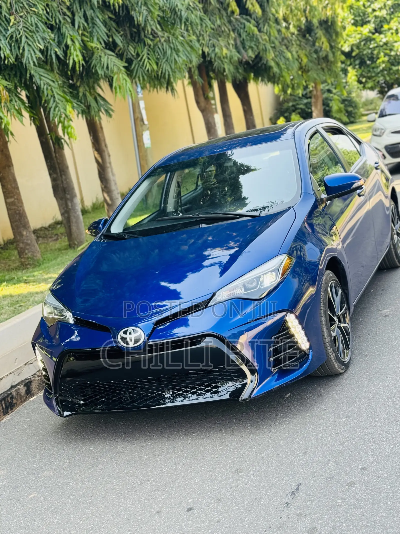 Toyota Corolla SE 4dr Sedan (1.8L 4cyl CVT) 2017 Blue